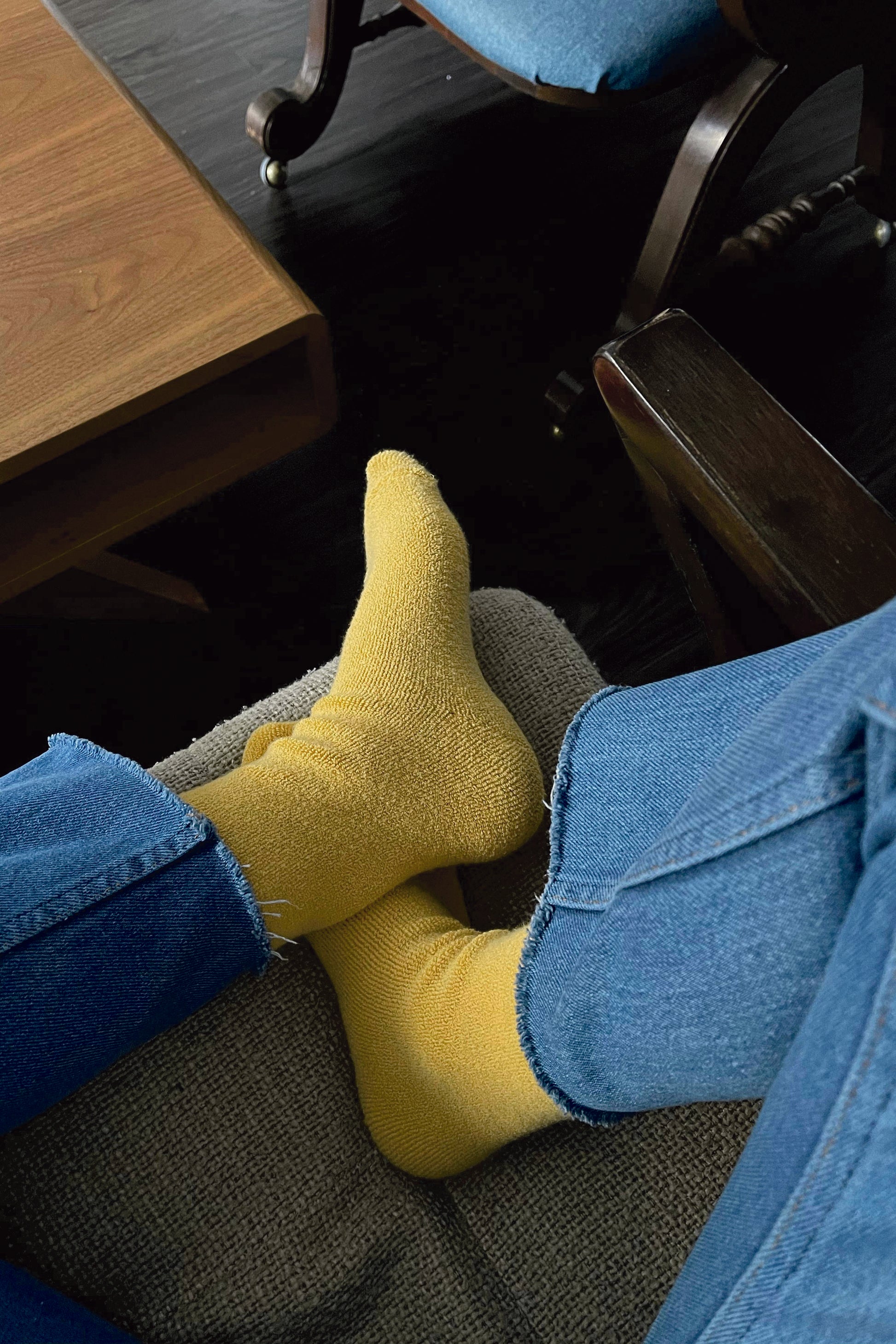 Cloud Socks in Honey Gold